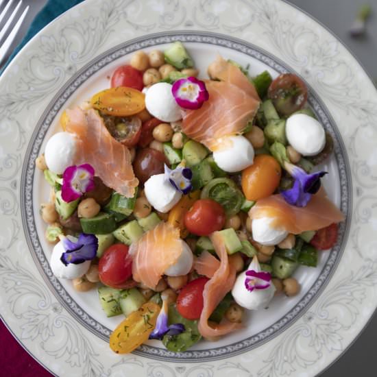 Colorful chickpea salad - Recipe photo by foodmakesmehappy