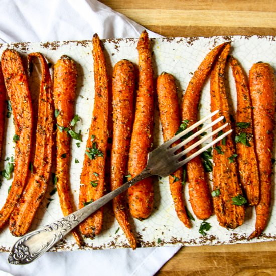 Air Fryer Carrots - Recipe photo by the food blog