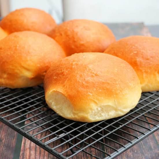 brioche rolls - Recipe photo by Cuisine Fiend