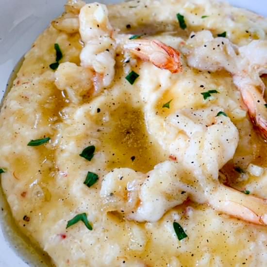 Garlic Shrimp, Pimento Cheese Grits - Recipe photo by NotEntirelyAverage
