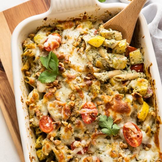 Chicken Pesto Pasta Bake - Recipe photo by Jar Of Lemons