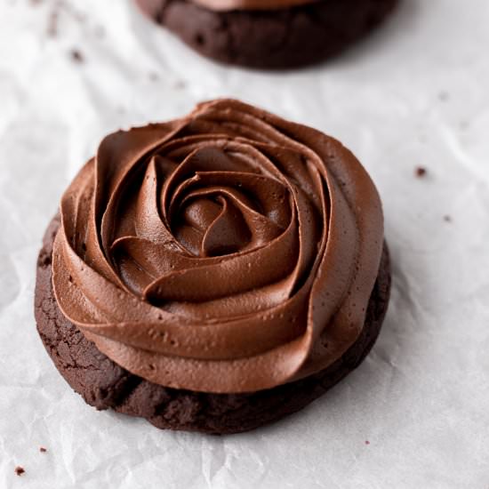 Crumbl chocolate cake cookies - Recipe photo by lifestyleofafoodie