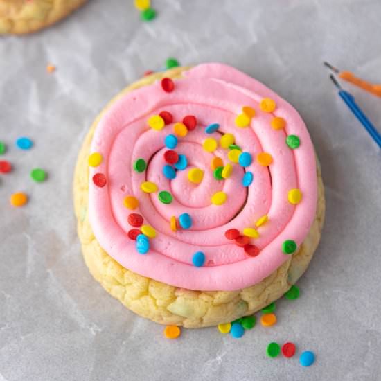 Crumbl confetti cake cookies - Recipe photo by lifestyleofafoodie