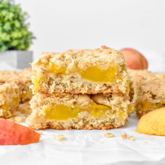 Healthy Peach Crumble Bars - Recipe photo by Herbs and Flour