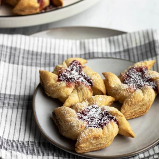 Puff Pastry Pinwheels - Recipe photo by CookhouseDiary