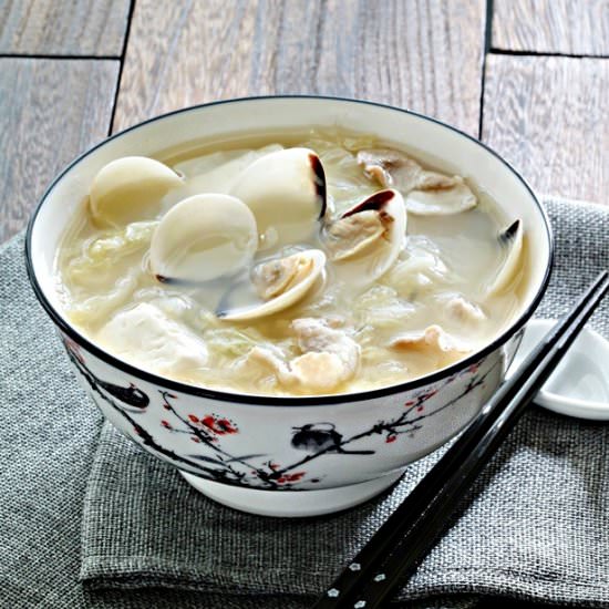 Cabbage Lala Soup - Recipe photo by Anncoo