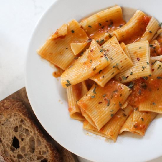 Vegan vodka cream sauce - Recipe photo by kneadtocook