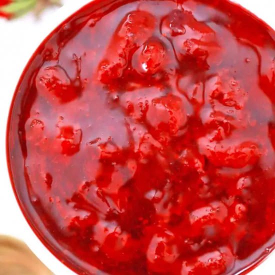 Strawberry Sauce - Recipe photo by peasandpeonies