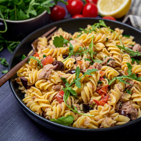 Easy Anchovy and Tuna Pasta - Recipe photo by skinnyspatula