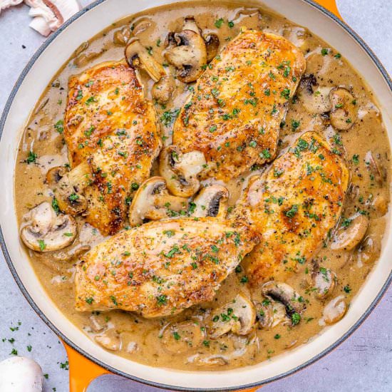CREAMY BALSAMIC CHICKEN SKILLET - Recipe photo by healthyfitnessmeals
