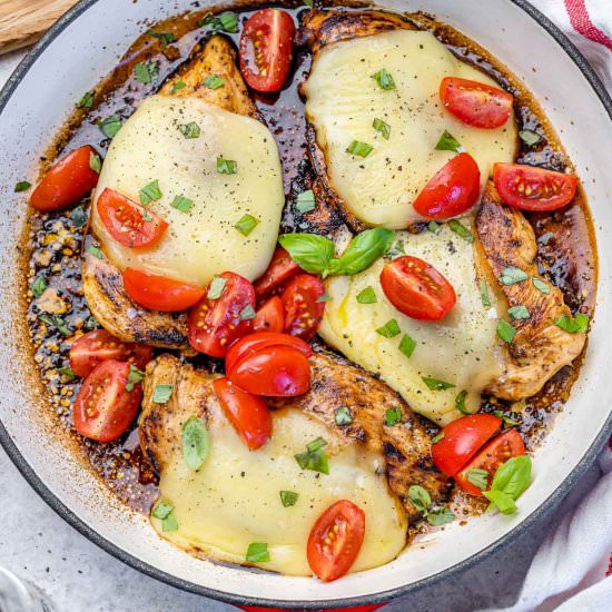 BALSAMIC CHICKEN CAPRESE - Recipe photo by healthyfitnessmeals