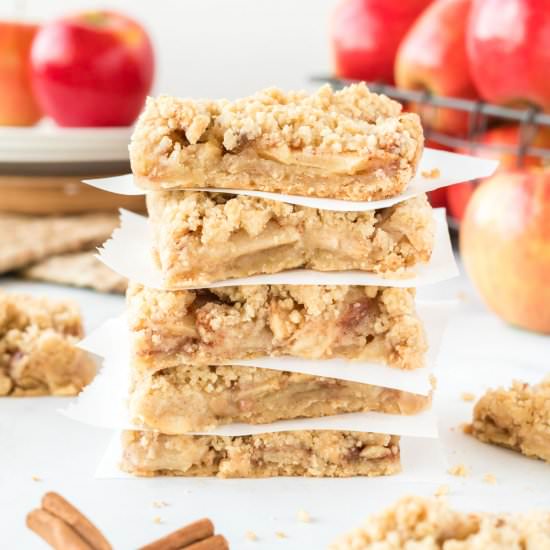 Apple Crisp Bars - Recipe photo by buildyourbite
