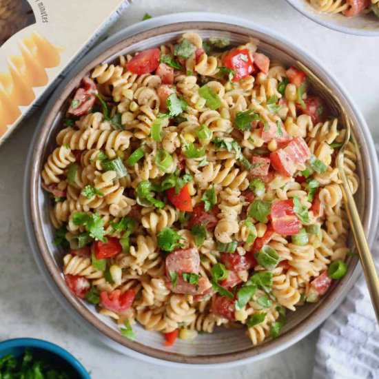 Healthy Southwest Pasta Salad - Recipe photo by Hummusapien