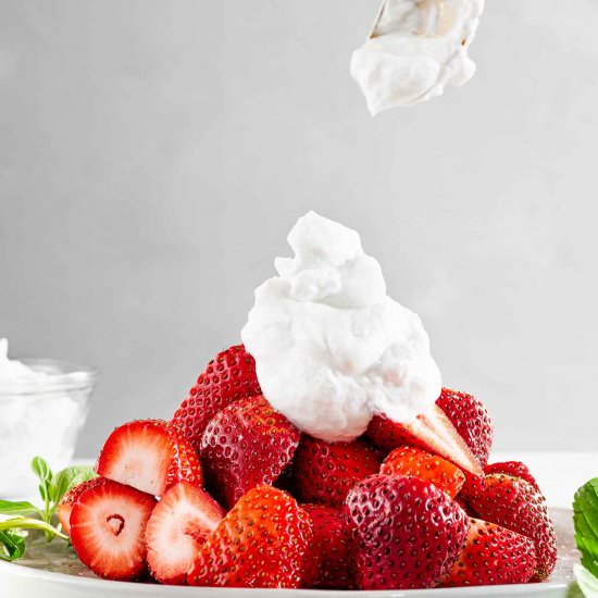 Fluffiest 5 Min Whipped Cream - Recipe photo by tastythriftytimely