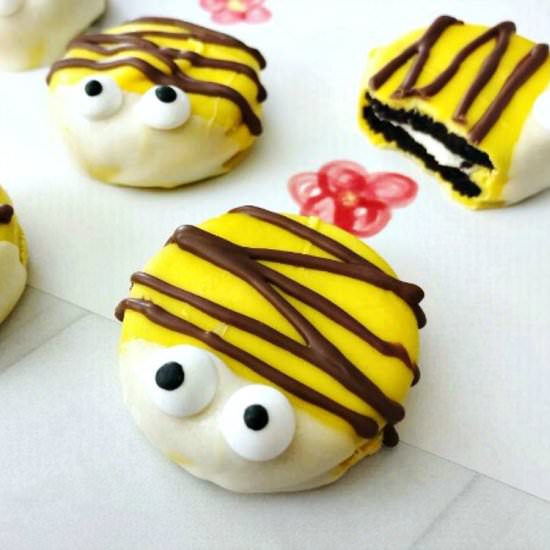 Oreo Bumblebee Cookies - Recipe photo by Skinny Sweets