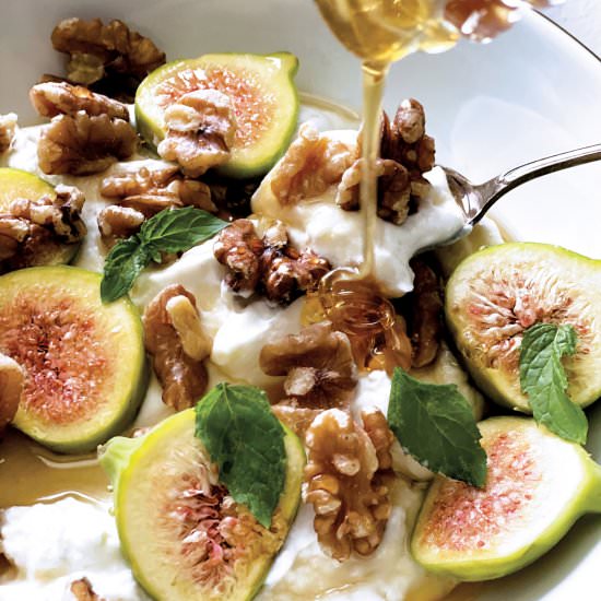 Greek yogurt with honey and figs - Recipe photo by The Greek Foodie