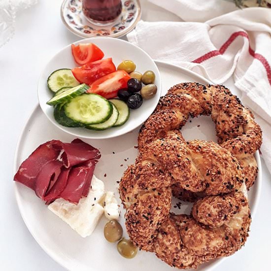 Simit. Turkish round bread - Recipe photo by MyHomeDiaryinTurkey