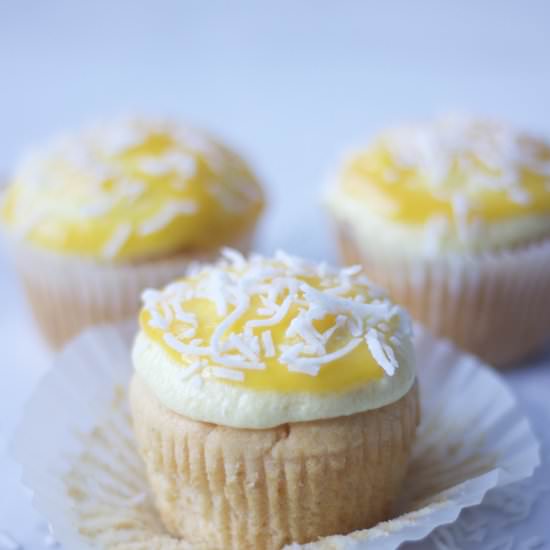 Fresh Mango Cupcakes - Recipe photo by hellobakedbyblair