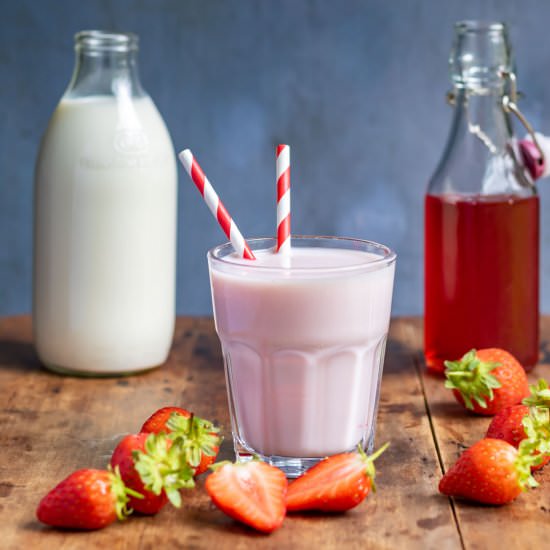 Strawberry Milk - Recipe photo by veggie desserts