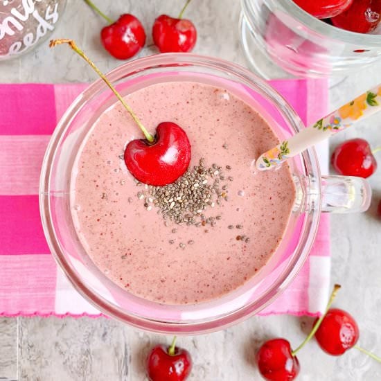 Cherry Ginger Smoothie - Recipe photo by Theyummymuffin