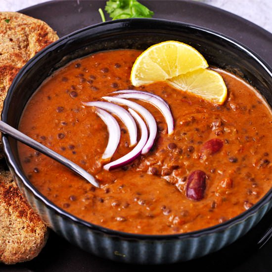 Instant Pot vegan dal makhani - Recipe photo by veganwithgusto