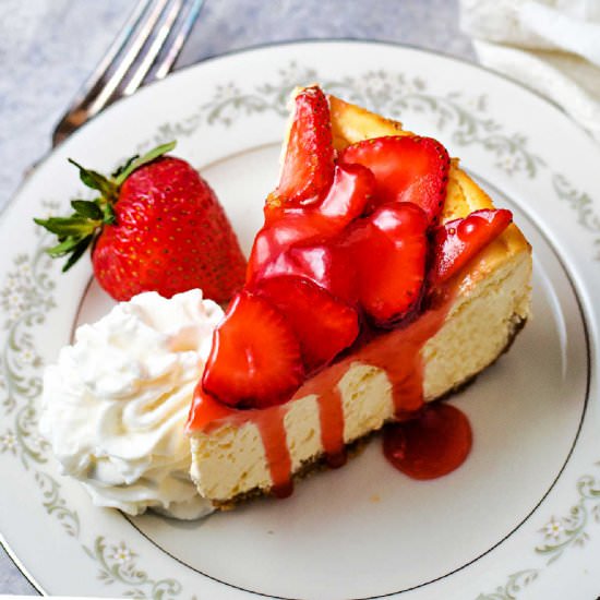 strawberry cheesecake - Recipe photo by lifeloveandgoodfood