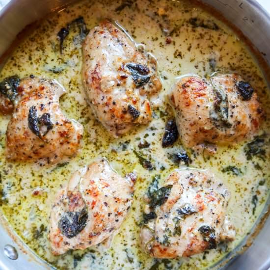 one skillet creamy chicken thighs - Recipe photo by StaceyLives