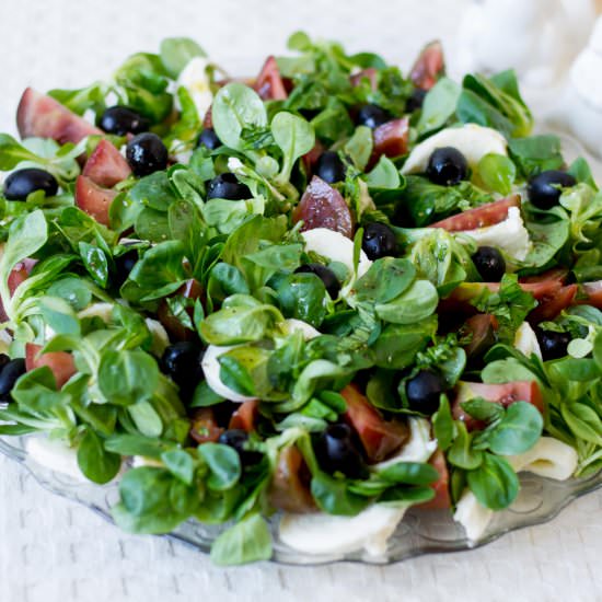 Lamb's lettuce salad - Recipe photo by mecooks.com