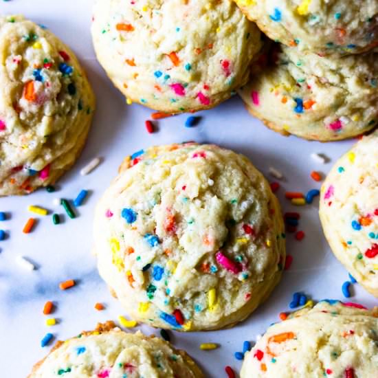 Funfetti Cake Mix Cookies - Recipe photo by MaesMenu