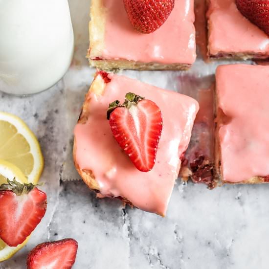 Strawberry Lemon Blondies - Recipe photo by Chopnotch