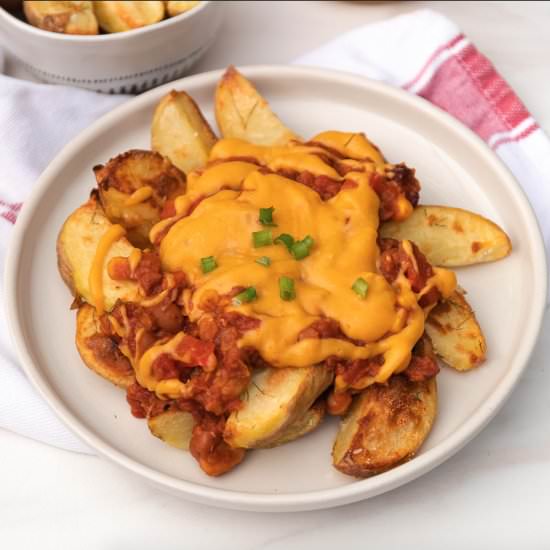 Vegan Chili Cheese Fries - Recipe photo by oatmalk