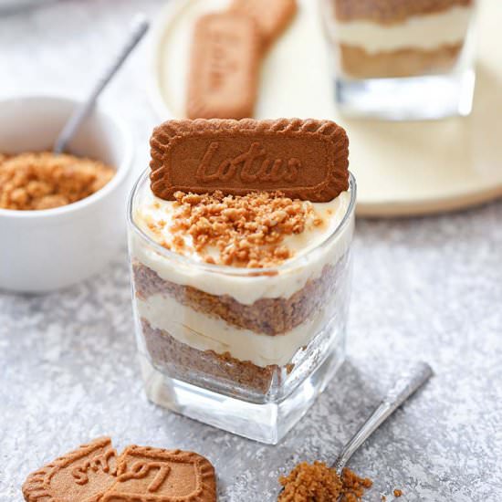 No-Bake Biscoff Cheesecake Cups - Recipe photo by yummynotes