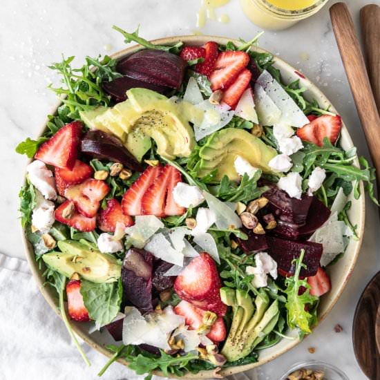 roasted beet salad with goat cheese - Recipe photo by withspice