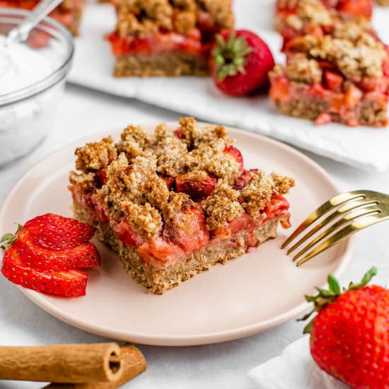 Simple Strawberry Crisp Bars! - Recipe photo by tastythriftytimely