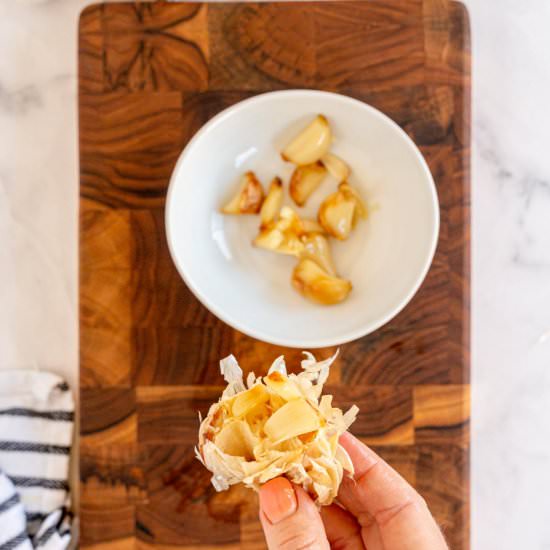 How to Roast Garlic - Recipe photo by KyleeCooks