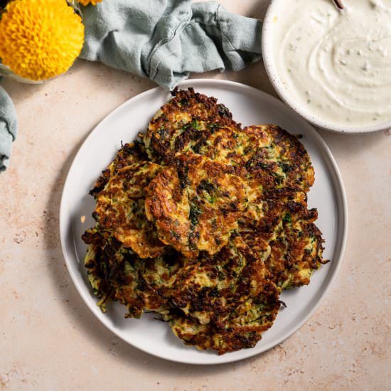 Zucchini and Halloumi Fritters - Recipe photo by leisurefanclub