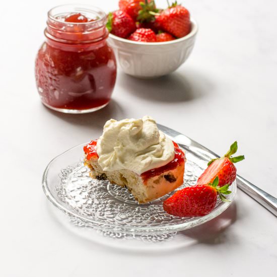 Vegan Clotted Cream - Recipe photo by thevegspace