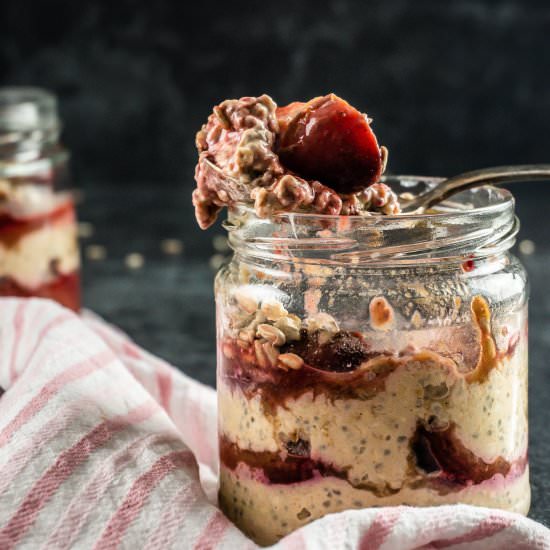 Spiced Plum Overnight Oats - Recipe photo by Lifeandlemons