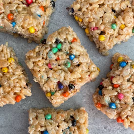 Peanut butter Rice Krispie treats - Recipe photo by uglyducklingbakery