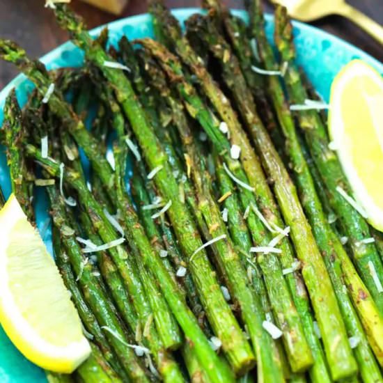 Air Fryer Asparagus - Recipe photo by 30minutesmeals