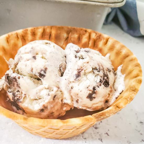Cookies and Cream Ice Cream - Recipe photo by dizzybusyandhungry