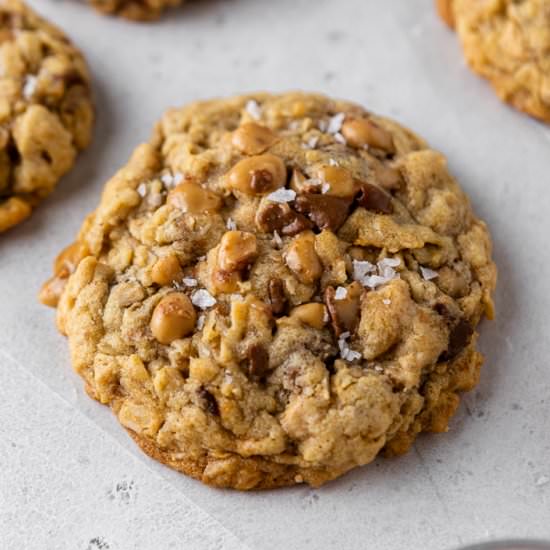 Crumbl mom's recipe cookies - Recipe photo by lifestyleofafoodie