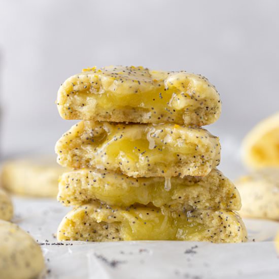 crumbl lemon poppy seed cookies - Recipe photo by lifestyleofafoodie