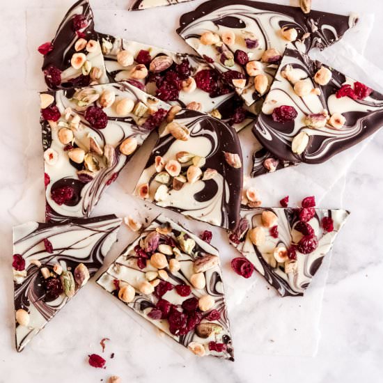 Hazelnut and cranberry bark - Recipe photo by vanillafrost4