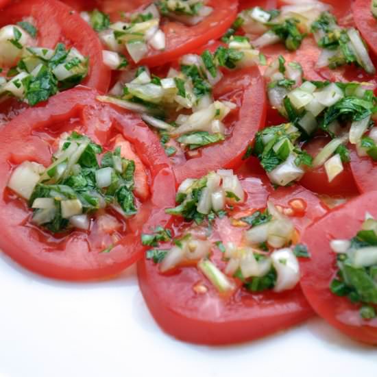Easy marinated tomato salad - Recipe photo by Foodohfood