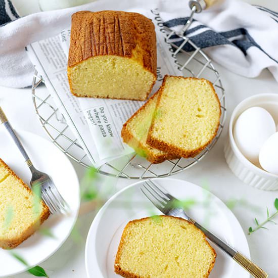Best Hot Milk Cake - Recipe photo by MunatyCooking