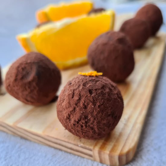 Chocolate Orange Date Truffles - Recipe photo by RominasLittleCorner
