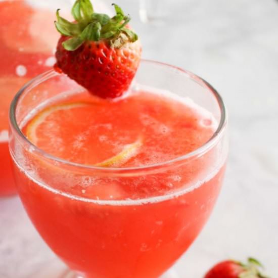 Strawberry Lemonade - Recipe photo by theduchezkitchen
