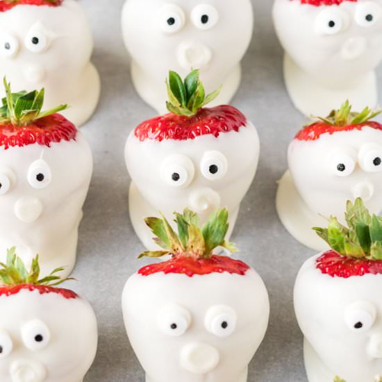Strawberry Ghosts - Recipe photo by buildyourbite