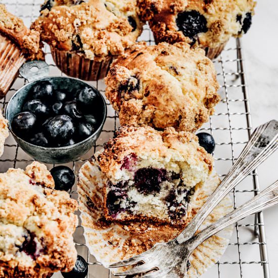 Lemon blueberry muffins & streusel - Recipe photo by Sweetly Cakes